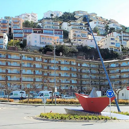 아파트 2079 Rocmar 1 5-c, Excelente Situacion Frente Al Puerto Pesquero Y Con Vista A La Bahia. Ultima Planta Del Edificio. Gran Terraza. Gran Parking Publico Delante. - Es-258-56 *